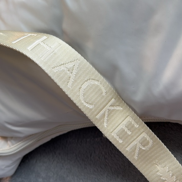 NWT Thacker Zoe Sling Bag Ivory - Picture 10 of 12